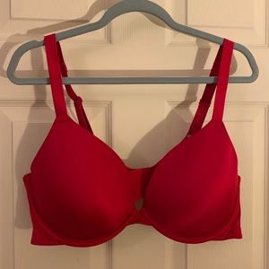 Bright Red Ambrielle 40DD, like new push up Bra!